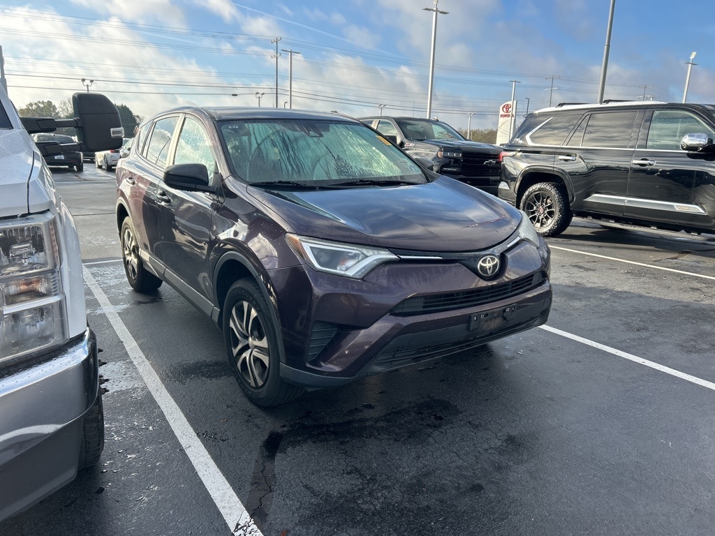 Used 2018 Toyota RAV4 LE SUV