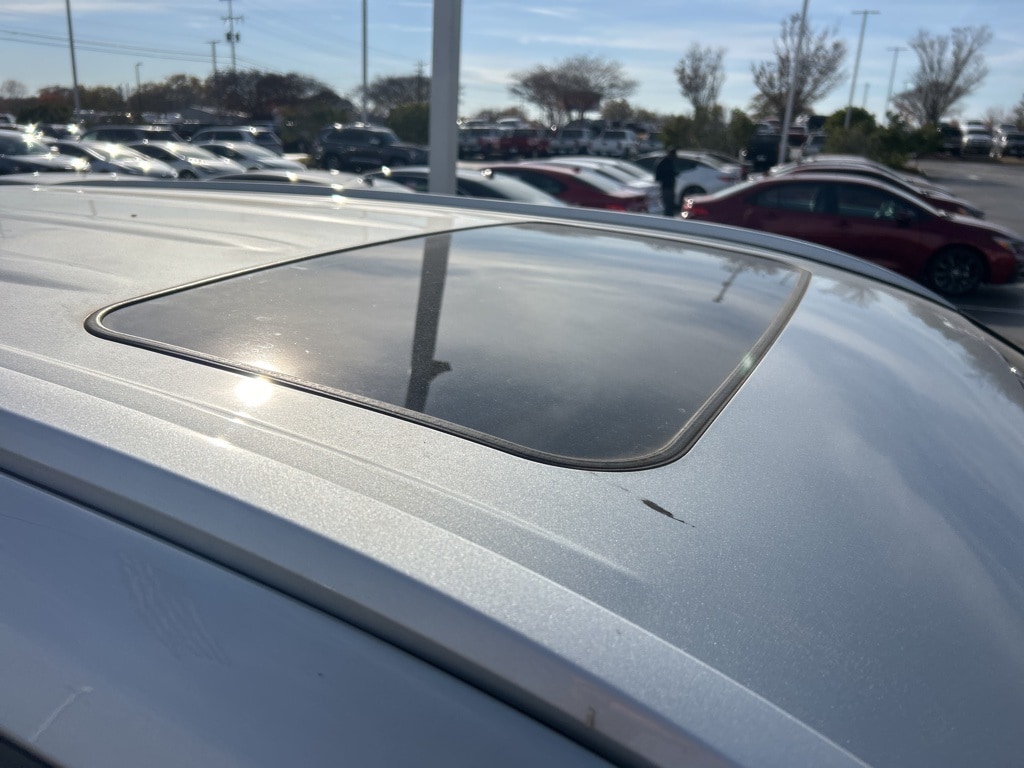 Used 2024 Toyota Highlander LE SUV