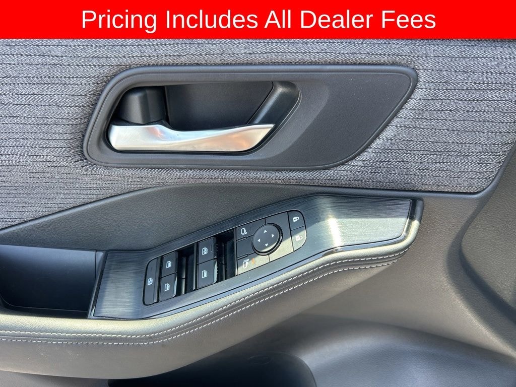 Used 2022 Nissan Rogue SV SUV