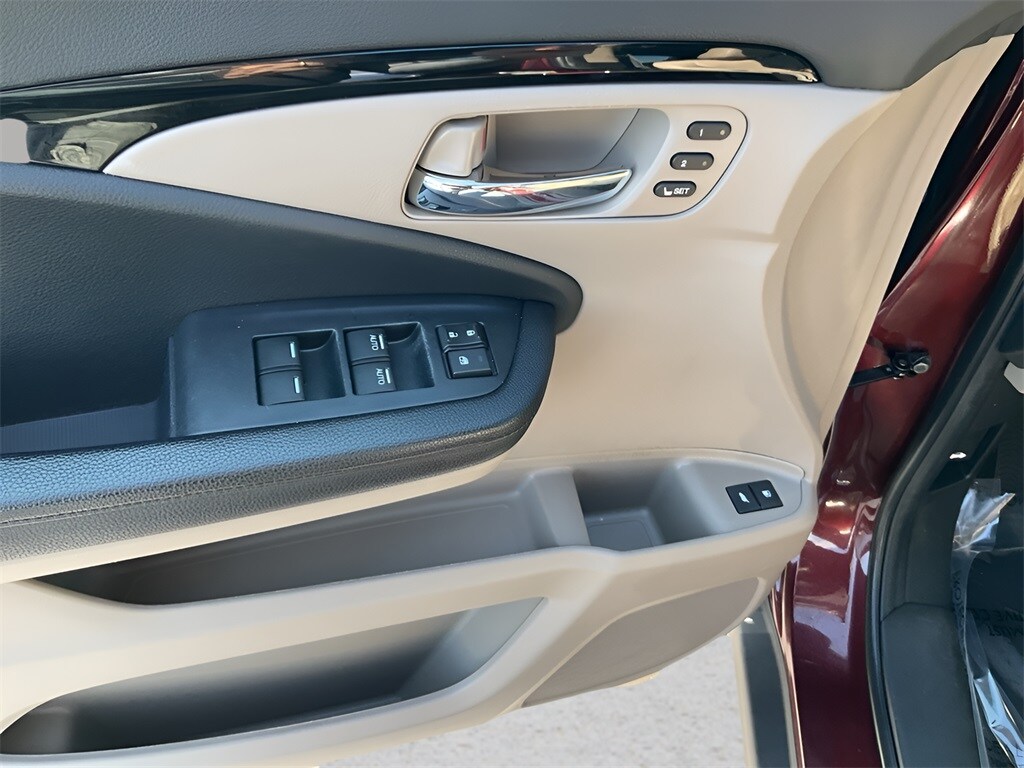 2022 Honda Pilot Touring photo 4