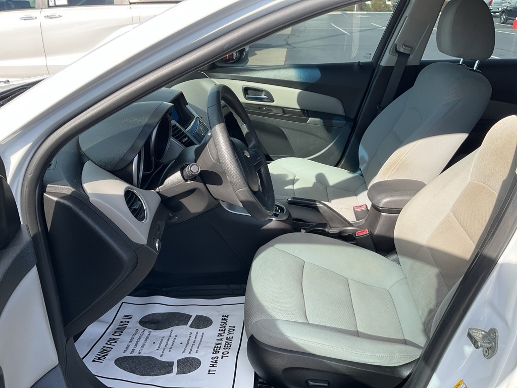 Used 2014 Chevrolet Cruze LT w/1FL Sedan