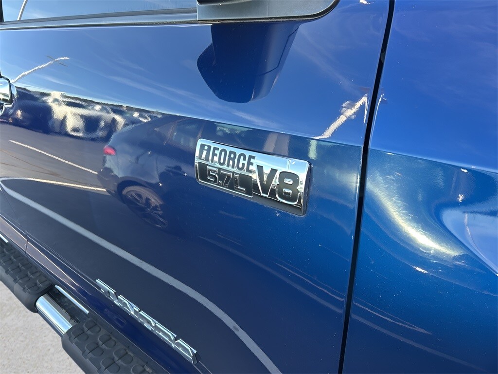 2014 Toyota Tundra Limited photo 3