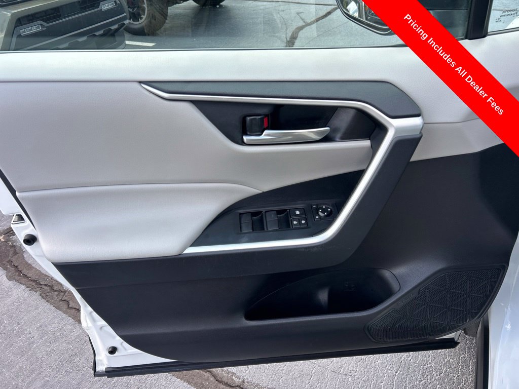 Used 2021 Toyota RAV4 XLE SUV