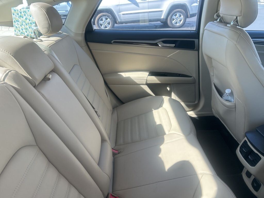 Used 2014 Ford Fusion Hybrid SE Sedan