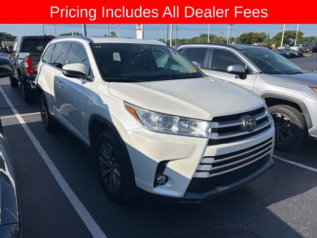 Used 2019 Toyota Highlander XLE V6 SUV