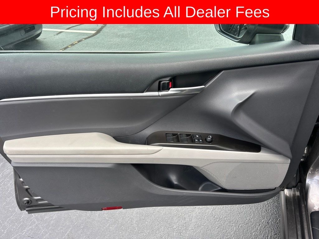 Used 2022 Toyota Camry SE Sedan