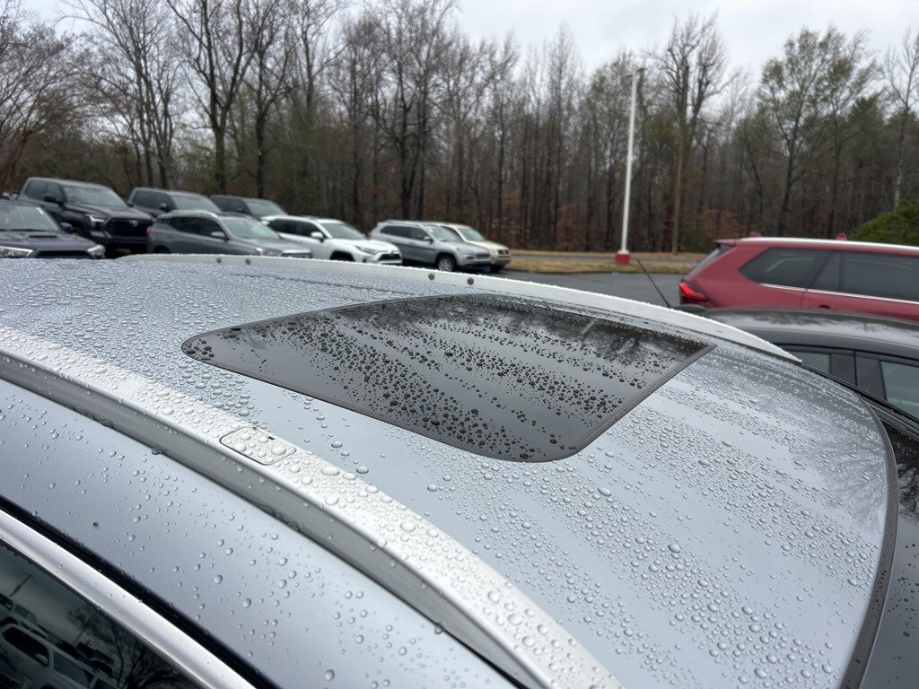 2018 Honda CR-V Touring photo 3