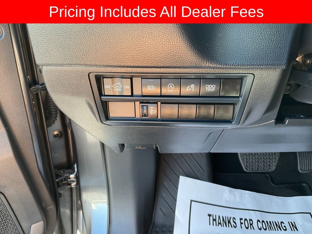 2025 Toyota Tundra SR5 - Photo 6