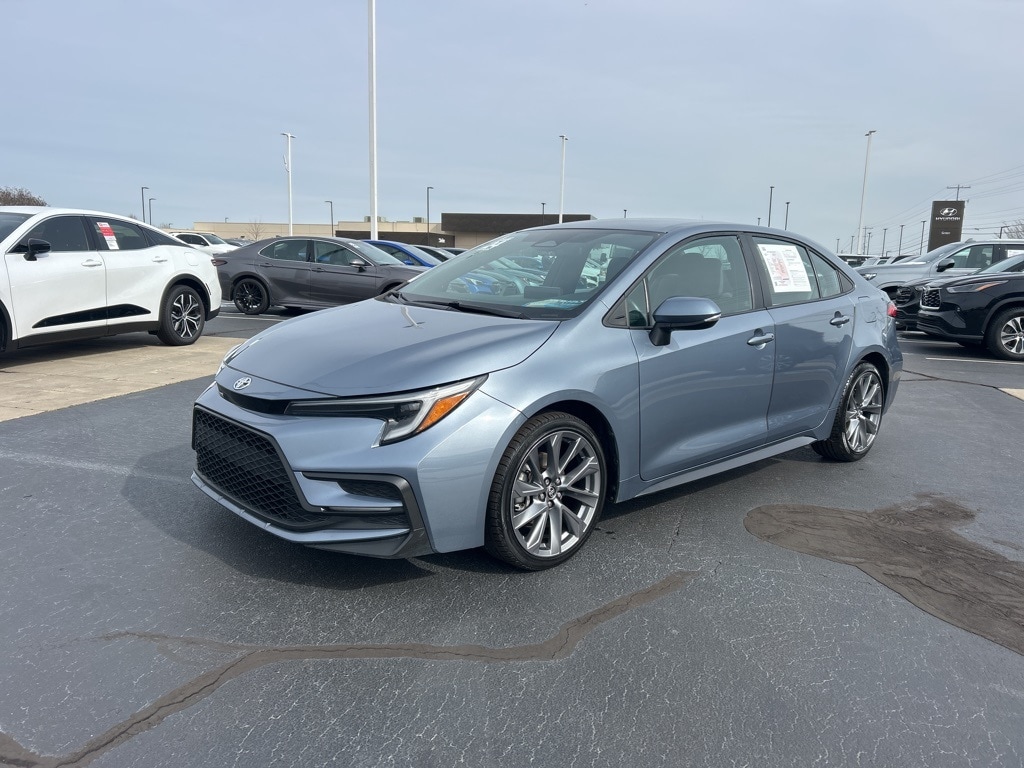 Used 2024 Toyota Corolla SE Sedan
