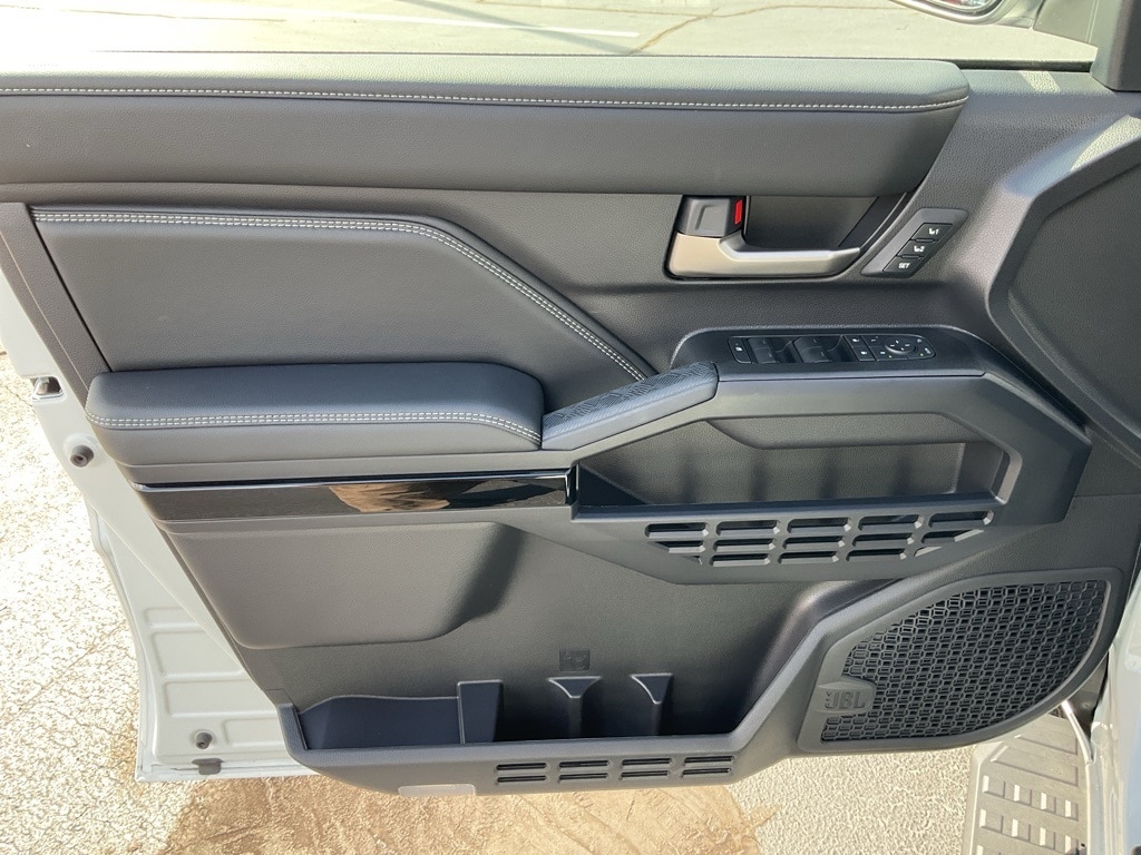 Used 2025 Toyota 4Runner i-FORCE MAX Platinum SUV