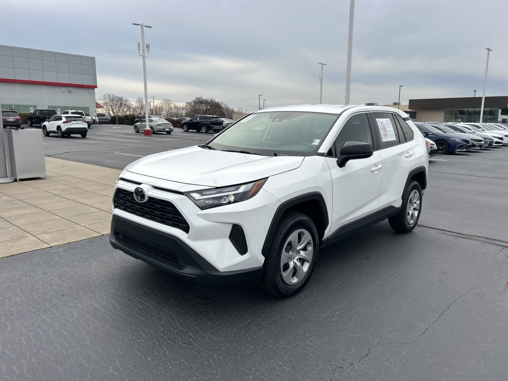 2023 Toyota RAV4 LE