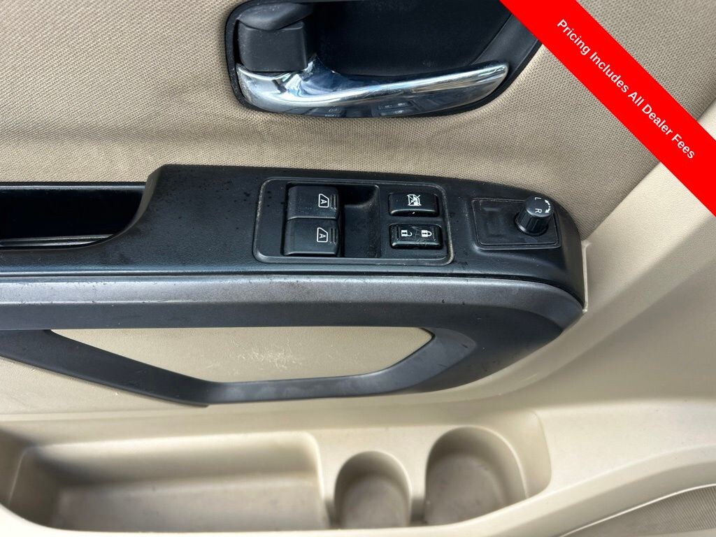 Used 2015 Nissan Titan SV Truck