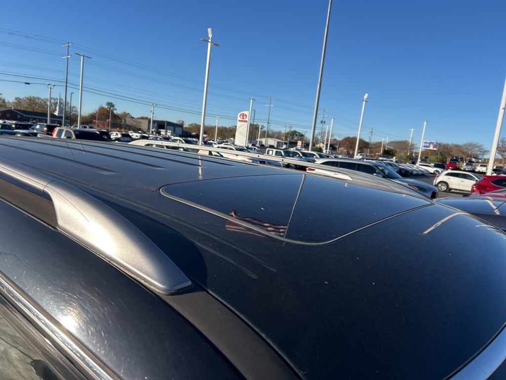 2019 Nissan Armada SL photo 2