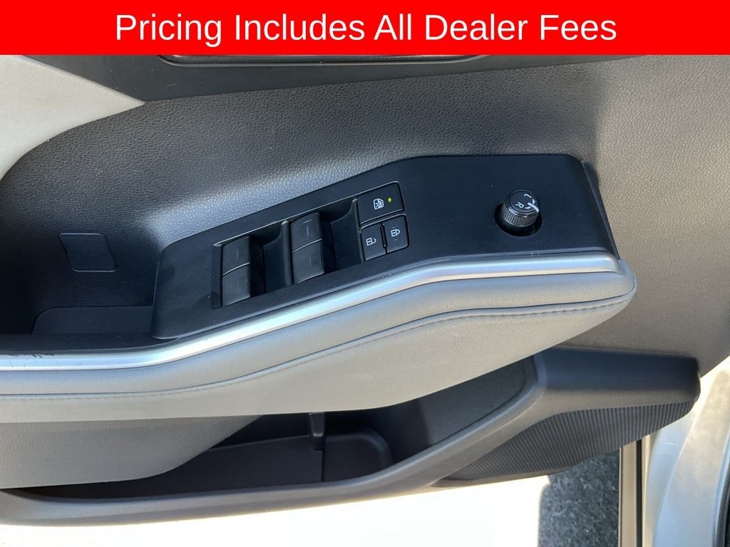 Used 2022 Toyota Highlander XLE SUV