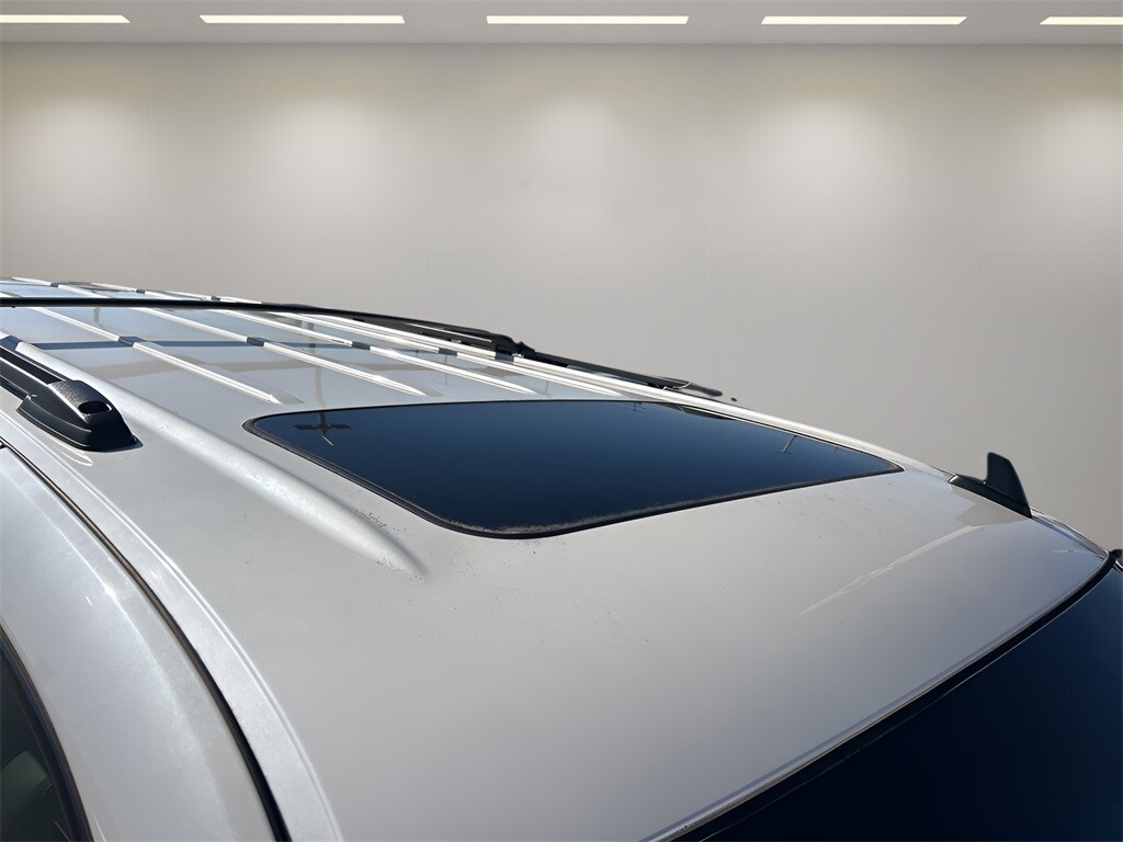 2010 Gmc Yukon XL 1500 SLT photo 3