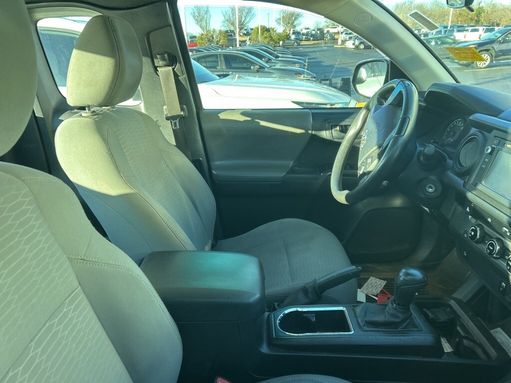 Used 2016 Toyota Tacoma Truck