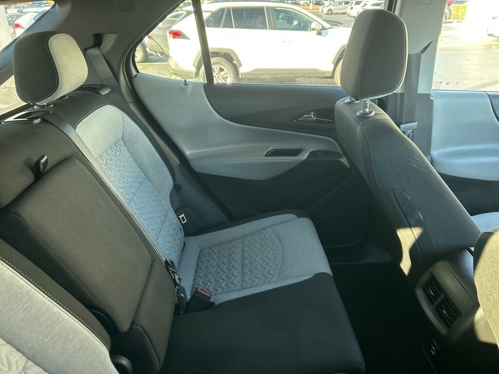 2023 Chevrolet Equinox LT photo 4