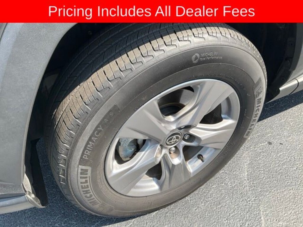 Used 2025 Toyota RAV4 XLE SUV