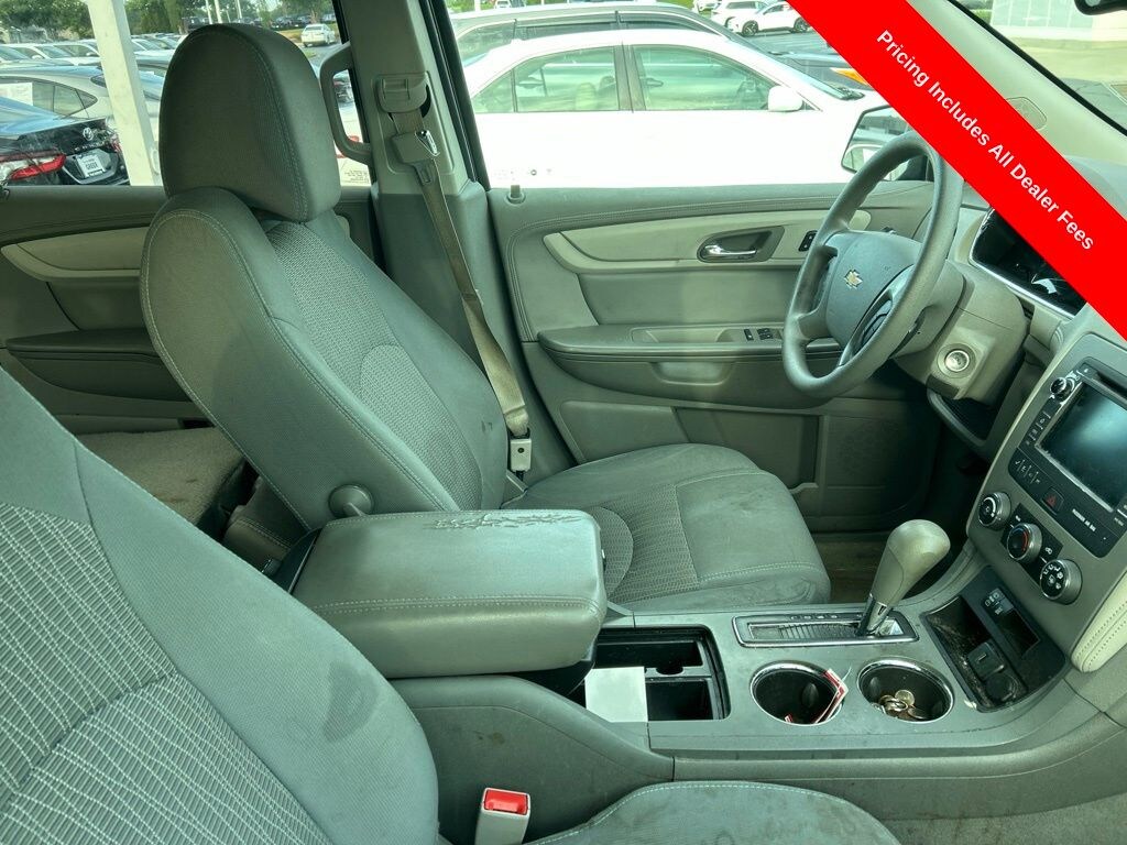 Used 2016 Chevrolet Traverse LS SUV
