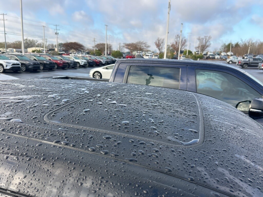 2020 Toyota Tacoma Limited V6 photo 2