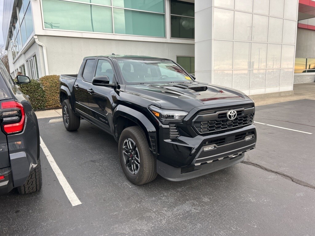 Used 2025 Toyota Tacoma Truck