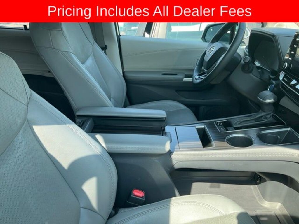 Used 2023 Toyota Sienna Limited 7 Passenger Minivan/Van