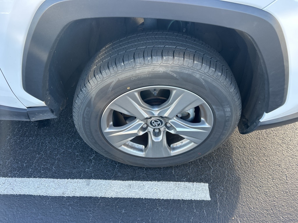 Used 2024 Toyota RAV4 XLE with VIN 2T3W1RFV0RC275635 for sale in Northfield, Minnesota