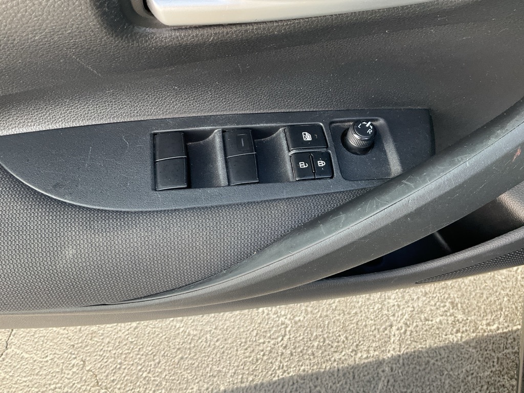 Used 2020 Toyota Corolla LE Sedan