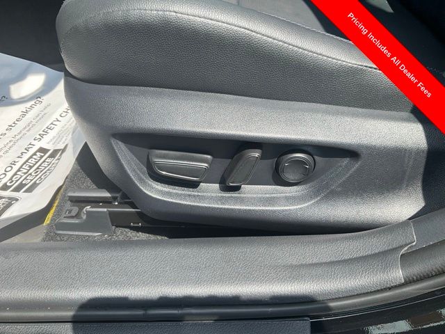 2026 Toyota Camry XSE - Photo 6