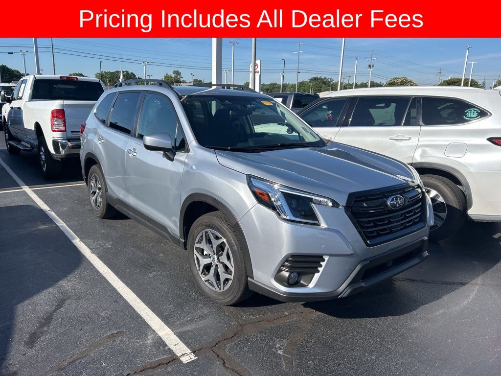 2023 Subaru Forester Premium's photo