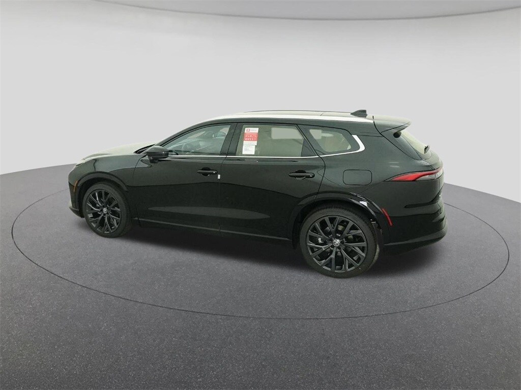 2025 Toyota Crown Signia Limited photo 4