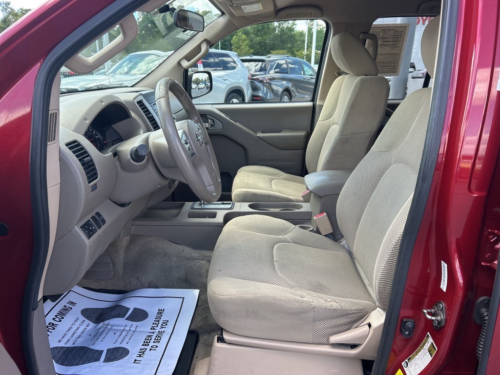 Used 2015 Nissan Frontier SV with VIN 1N6AD0ER8FN740825 for sale in Greer, SC