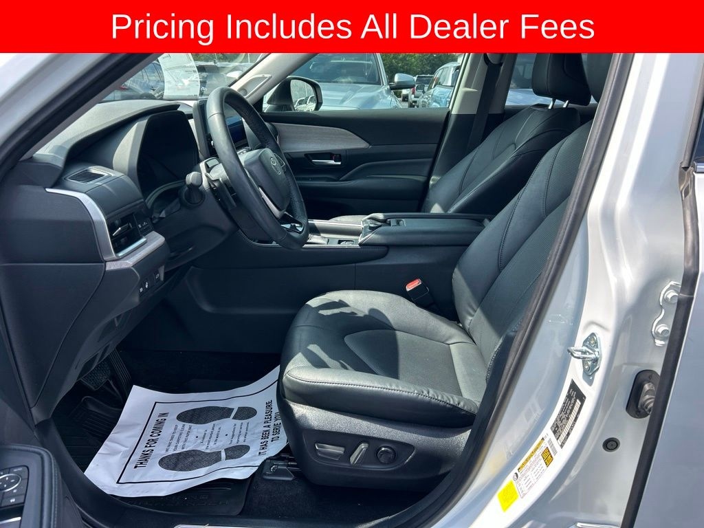 Used 2025 Toyota Grand Highlander Platinum SUV
