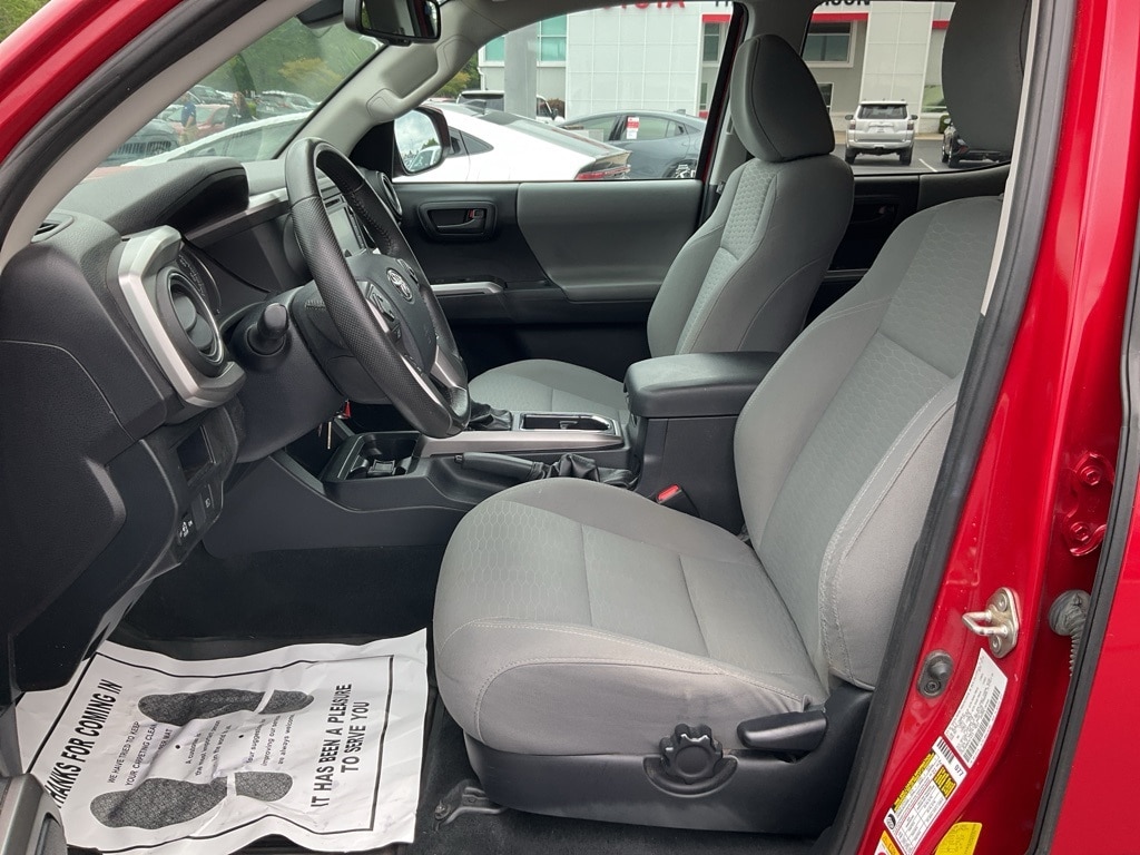 Used 2019 Toyota Tacoma SR5 with VIN 3TMCZ5AN0KM214318 for sale in Greer, SC
