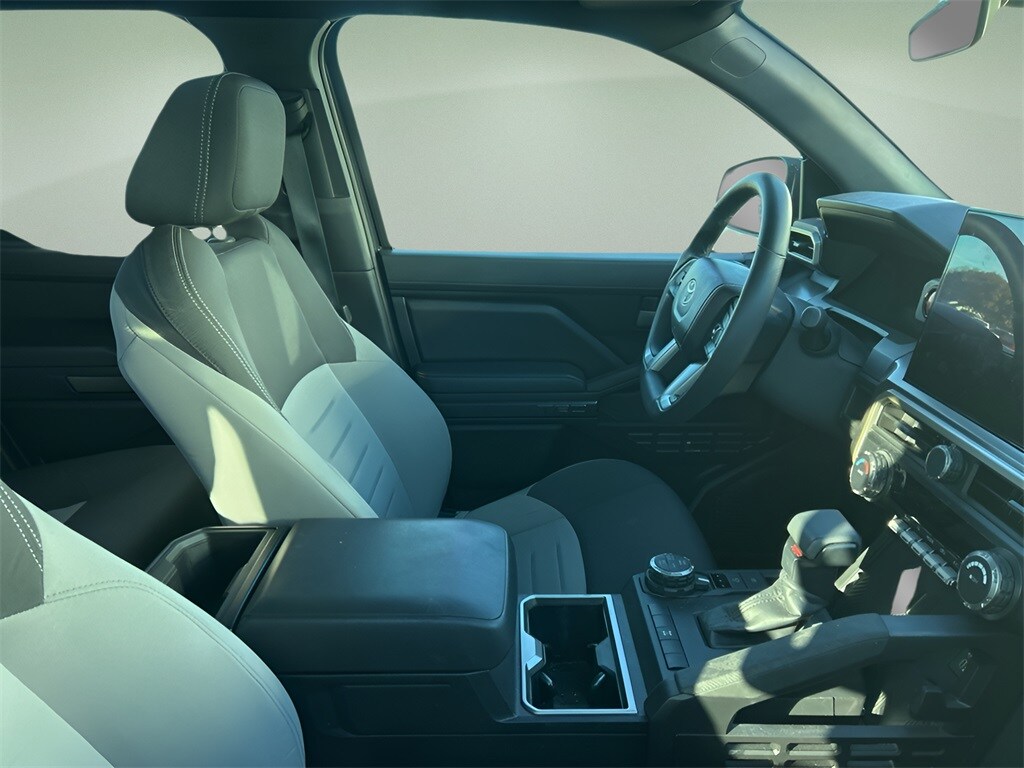 2024 Toyota Tacoma TRD Off-Road photo 3