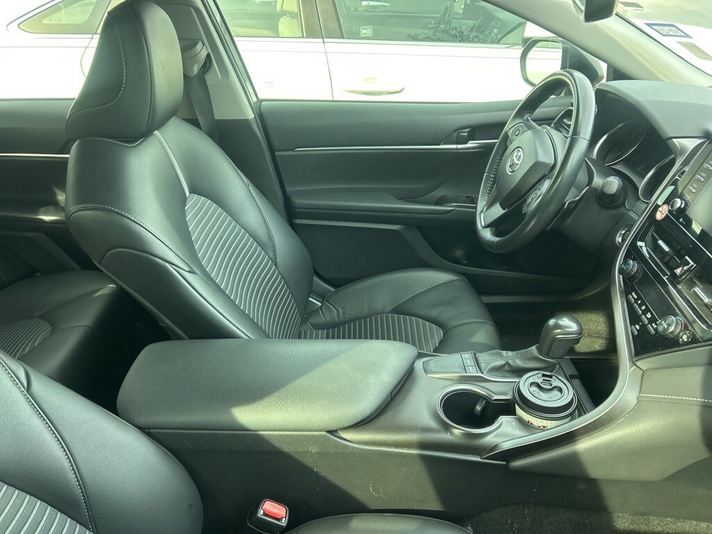 2024 Toyota Camry SE photo 2