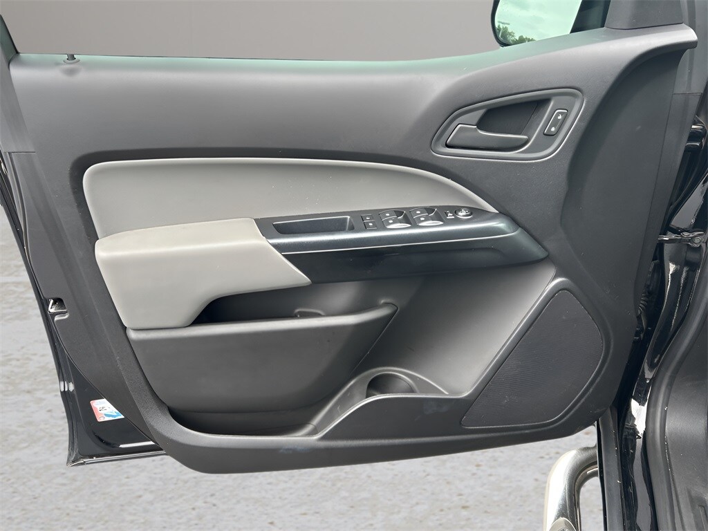 2021 Chevrolet Colorado Work Truck photo 3
