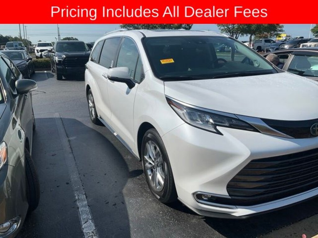 Used 2023 Toyota Sienna Limited 7 Passenger Minivan/Van