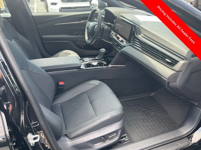 2026 Toyota Camry XSE - Photo 30
