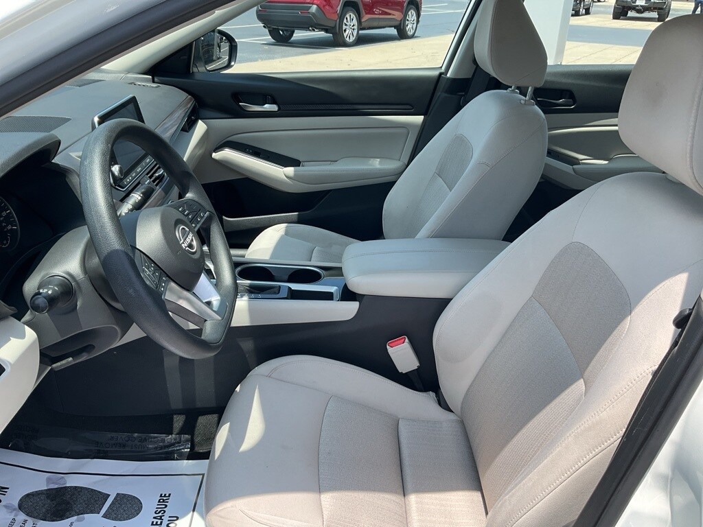 Used 2024 Nissan Altima SV with VIN 1N4BL4DV4RN332316 for sale in Greer, SC