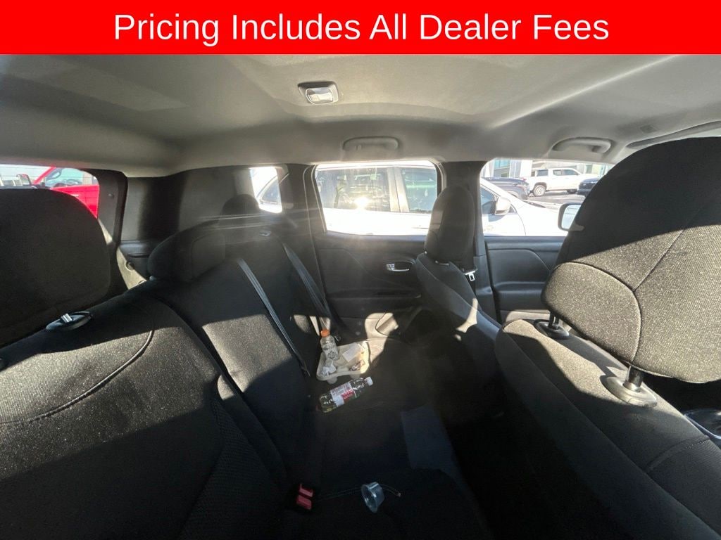 Used 2023 Jeep Renegade Latitude SUV