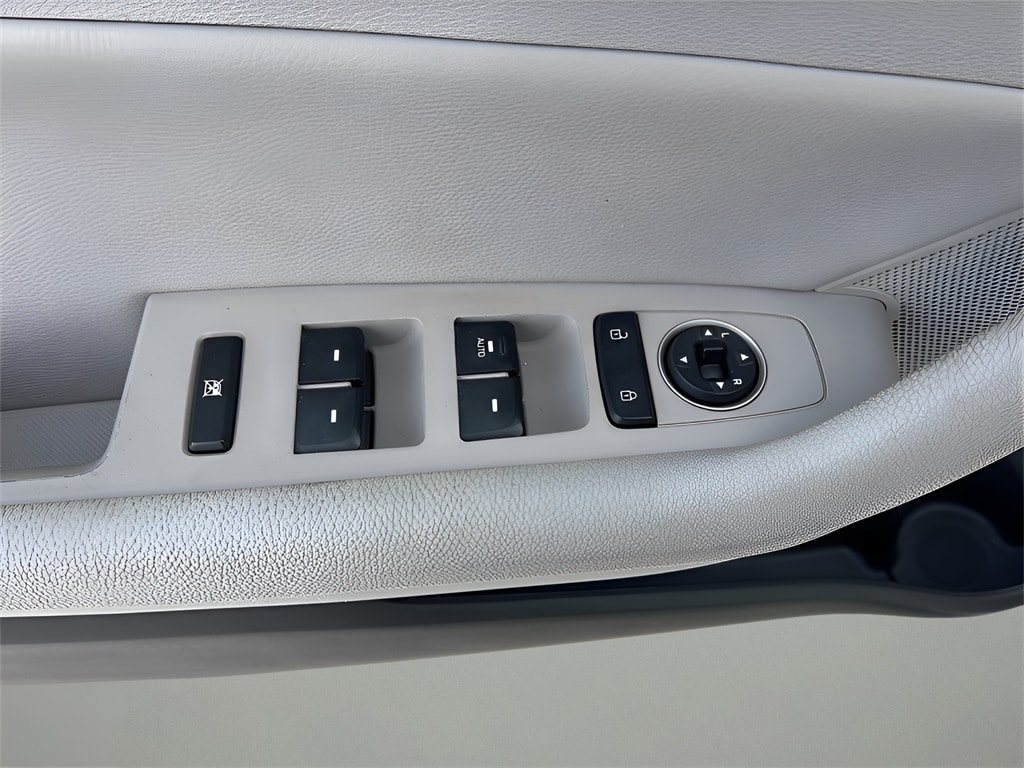 Used 2018 Hyundai Sonata SEL Sedan