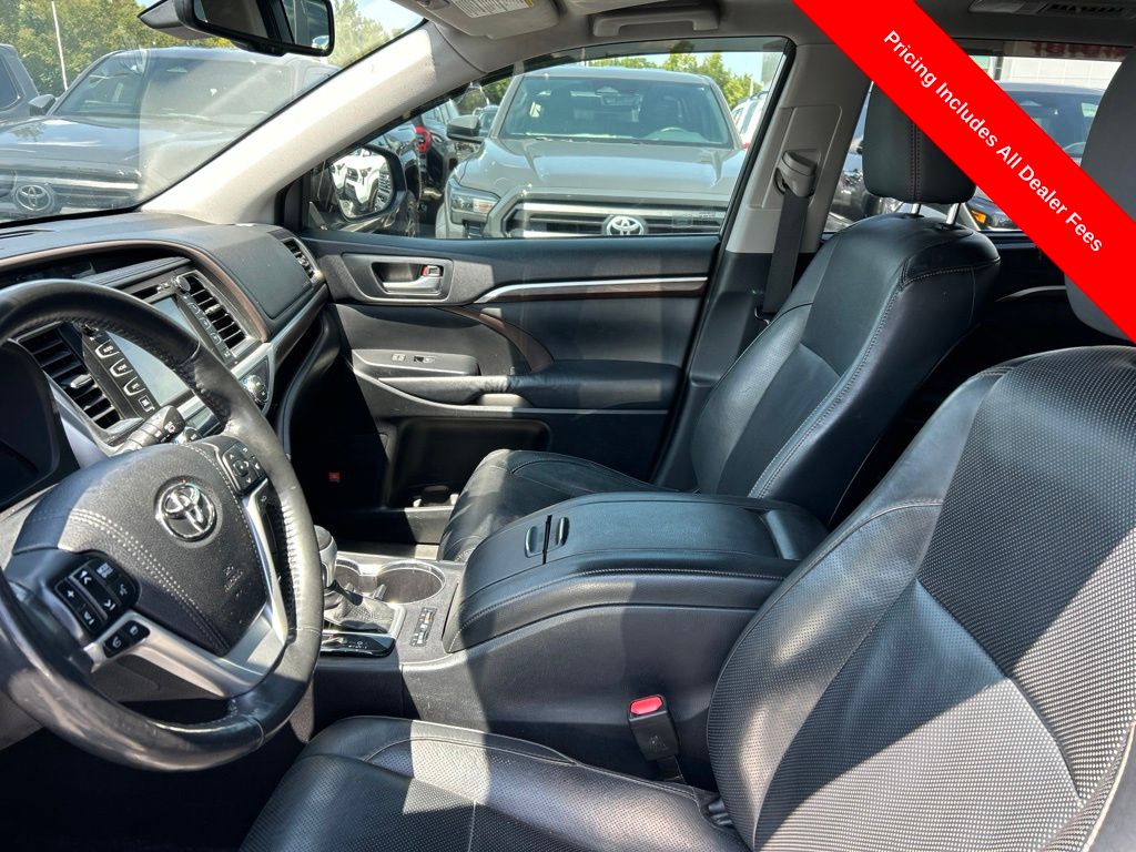 Used 2015 Toyota Highlander Limited Platinum with VIN 5TDYKRFH7FS084726 for sale in Greer, SC