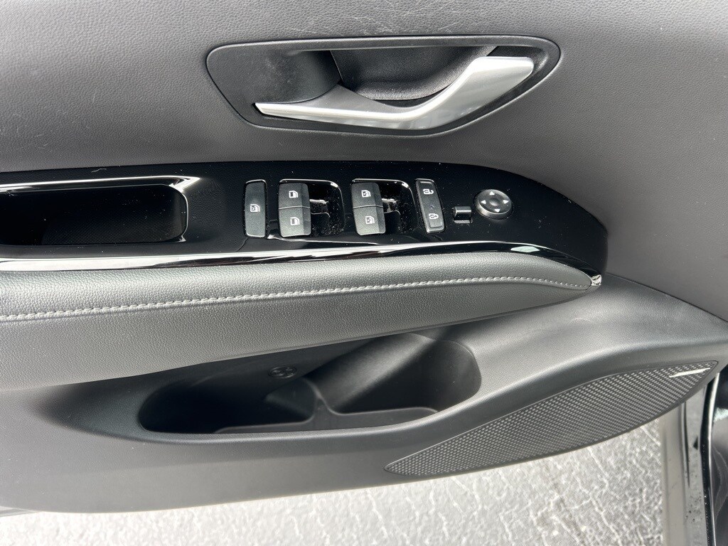 2024 Hyundai Santa Cruz Limited photo 4