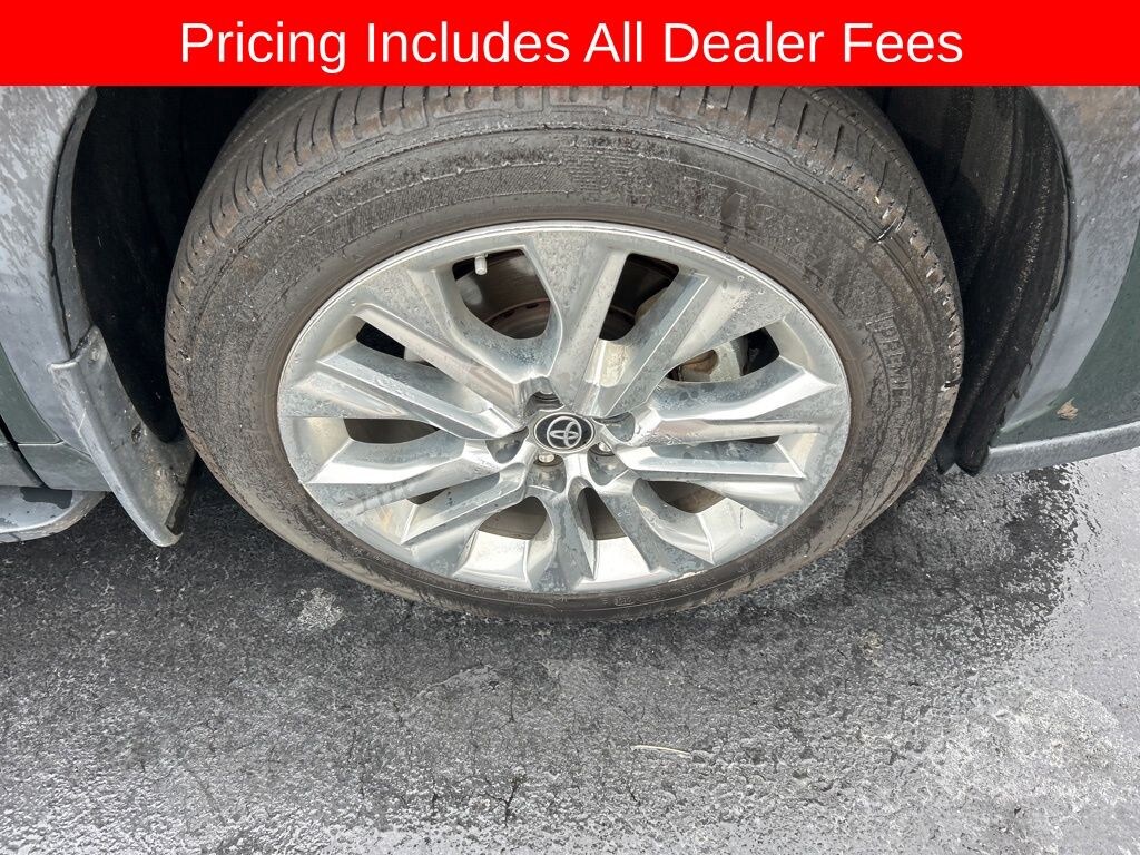 Used 2023 Toyota Highlander Limited SUV