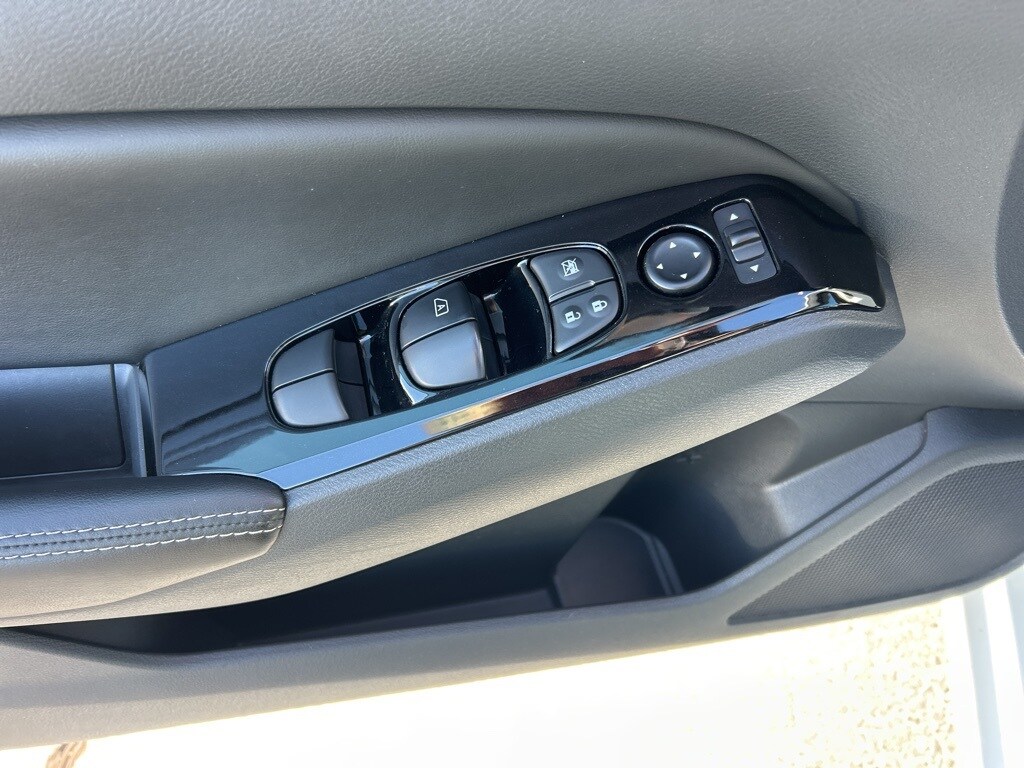 2023 Nissan Altima 2.5 SV photo 4