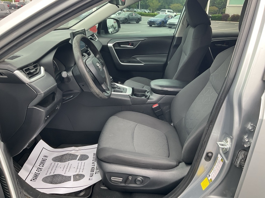 Used 2021 Toyota RAV4 XLE with VIN 2T3W1RFVXMC109888 for sale in Greer, SC