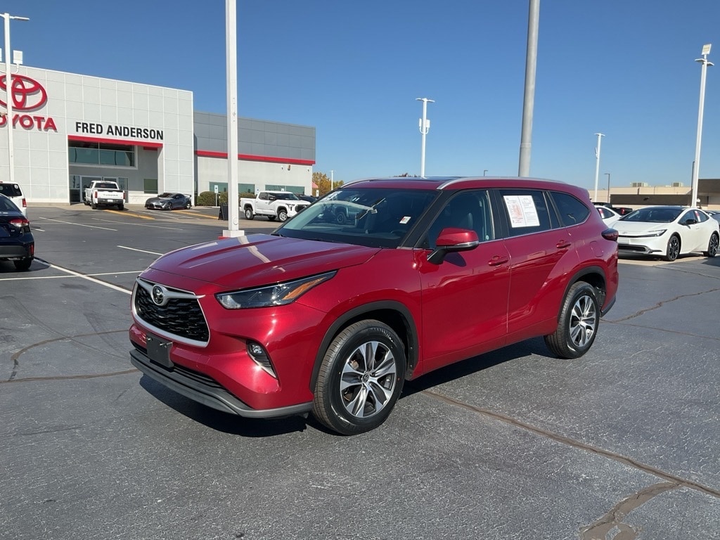 2023 Toyota Highlander XLE