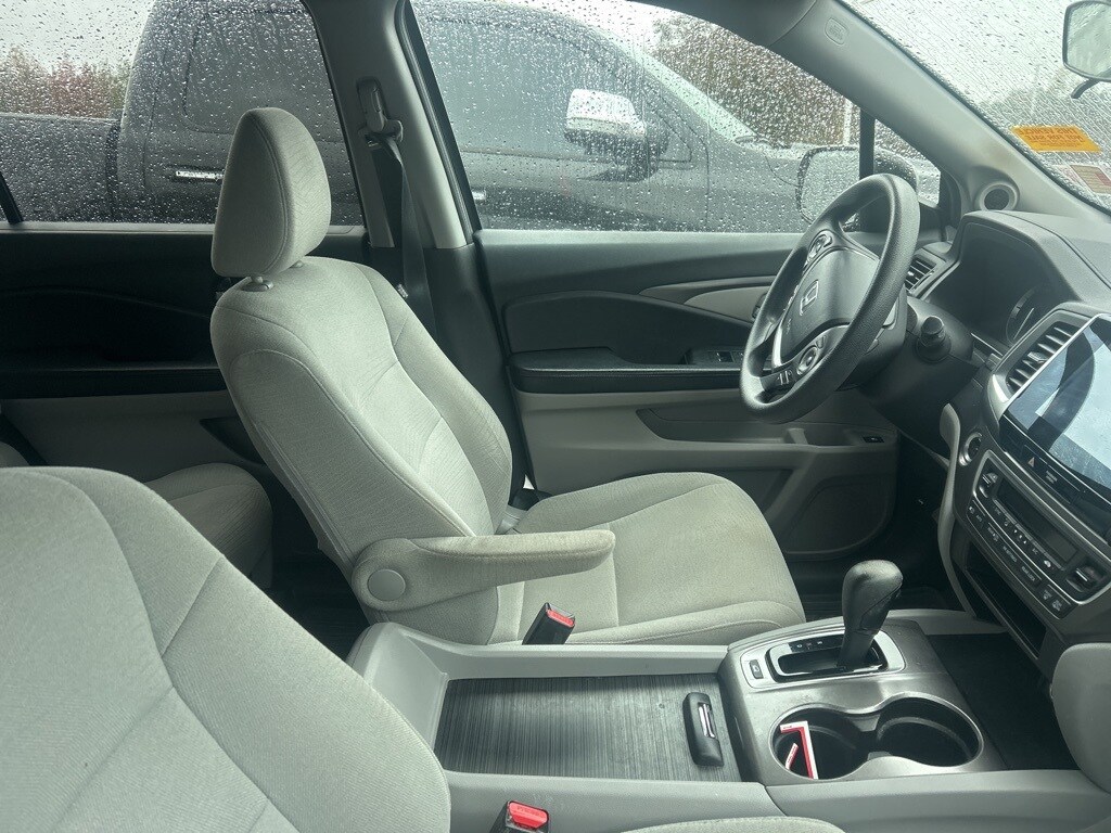 Used 2016 Honda Pilot EX AWD SUV