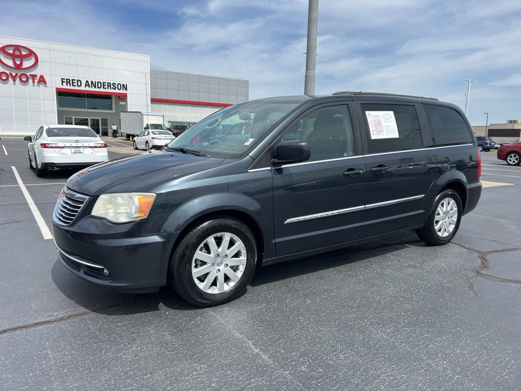 2013 Chrysler Town & Country Touring
